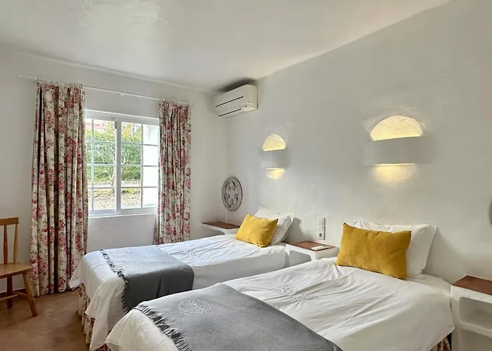 Villa Morocco With Heated Private Pool For 12 Guests In